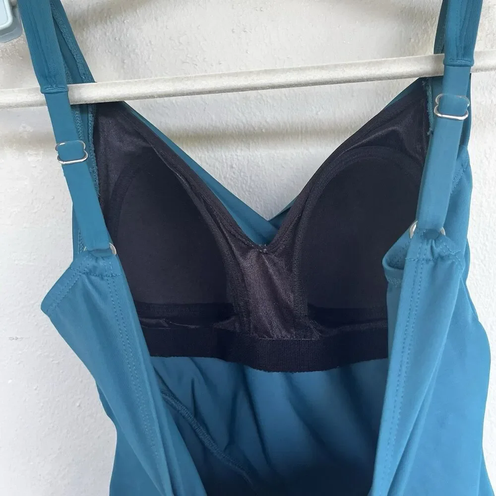 Miraclesuit One Piece Swimsuit 10 Teal Crossover Tummy Control Slimming Beach